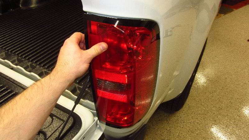 How to Replace Tail Light 2004