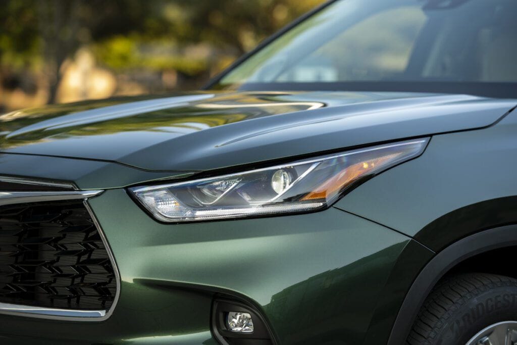 2023 TOYOTA HIGHLANDER FACELIFT (Rich Cypress Green Metallic Paint