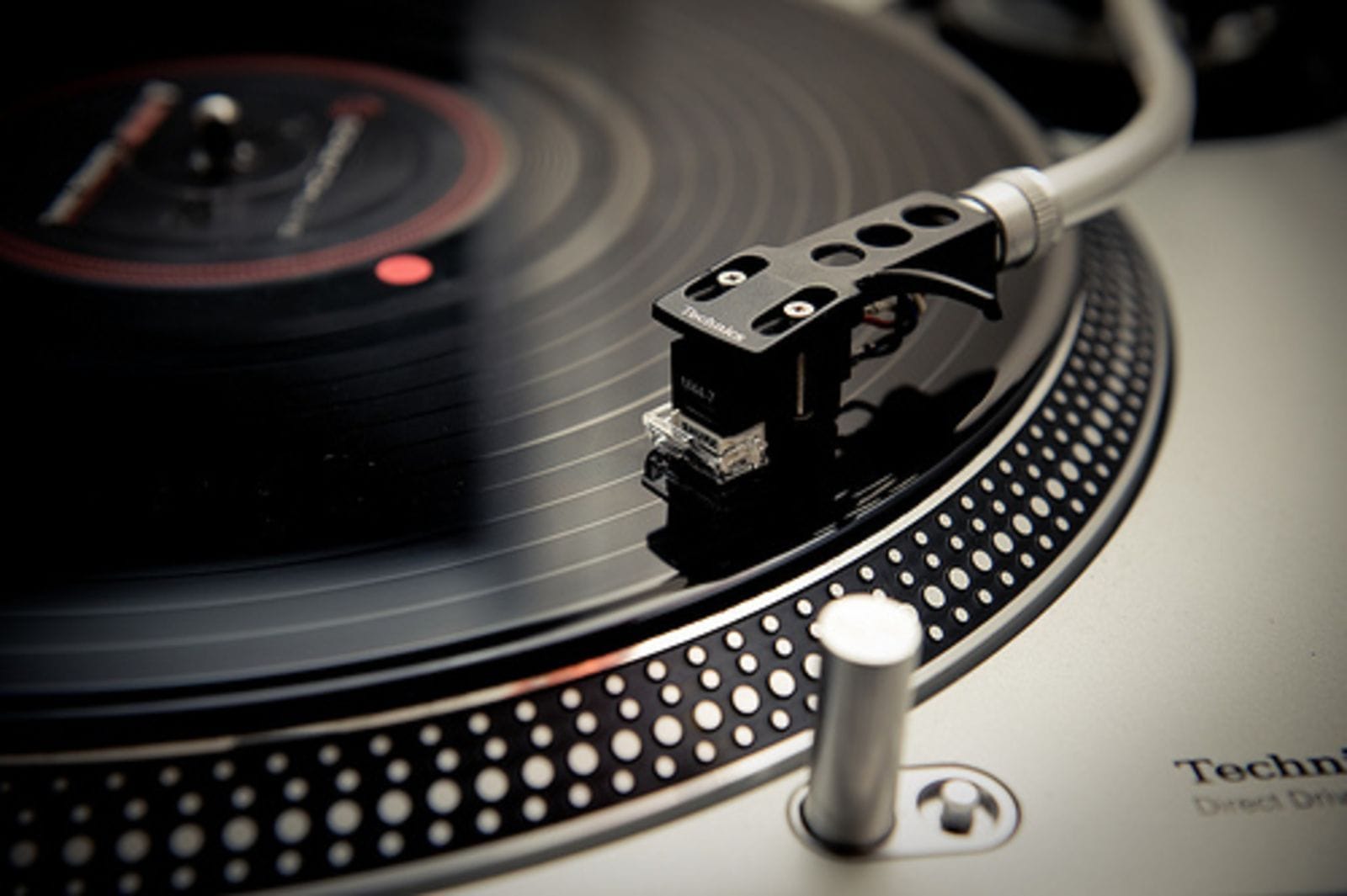 Technics 1200 Turntable Setup Guide by TurntableLab