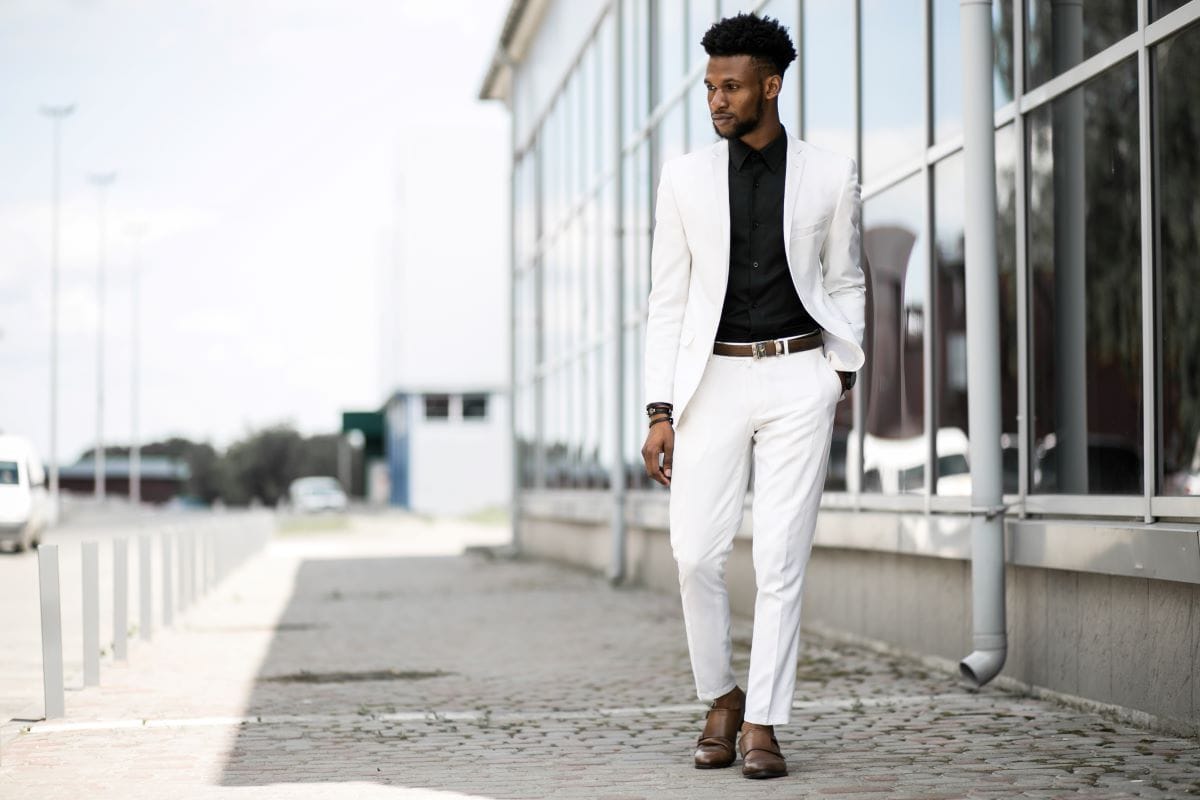 What Color Shoes to Wear With White Pants Men