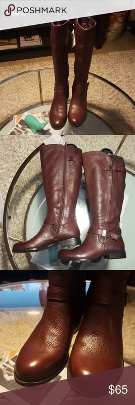 Wine-colored boots with a pop of color